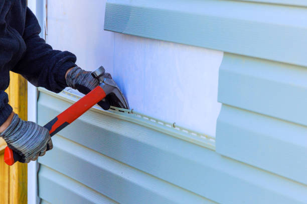 Reliable Emergency Siding Repair contractor in Woodsboro, TX by Creative Siding